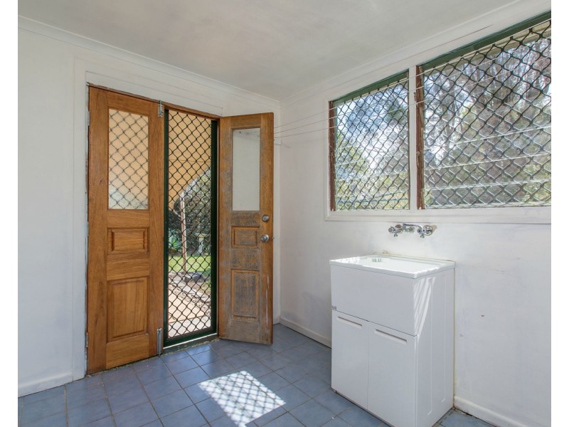 8 Croston Street, Clontarf QLD 4019