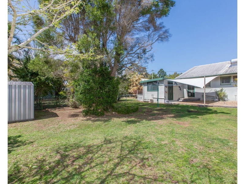8 Croston Street, Clontarf QLD 4019