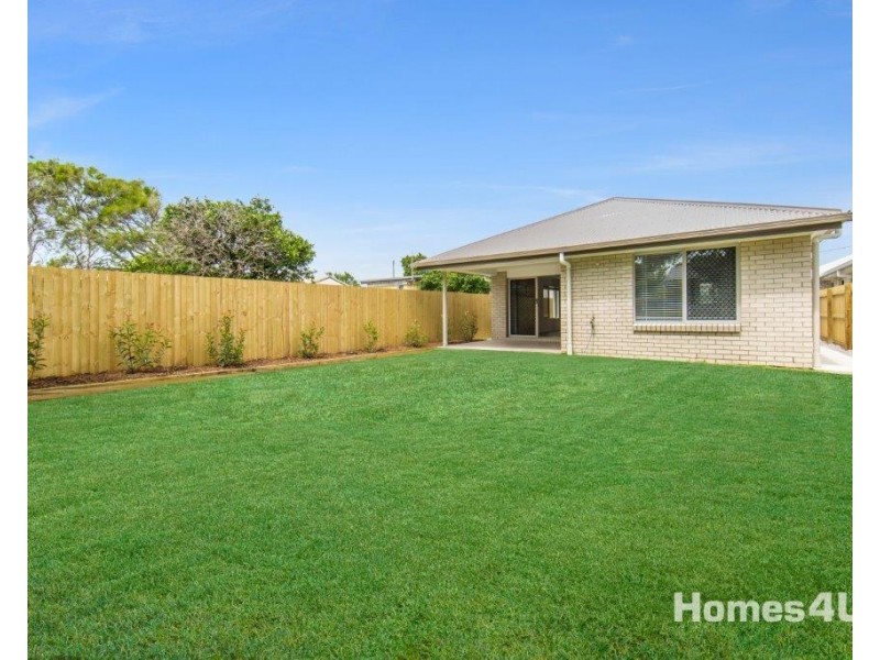 3 Samuel St, Woody Point QLD 4019