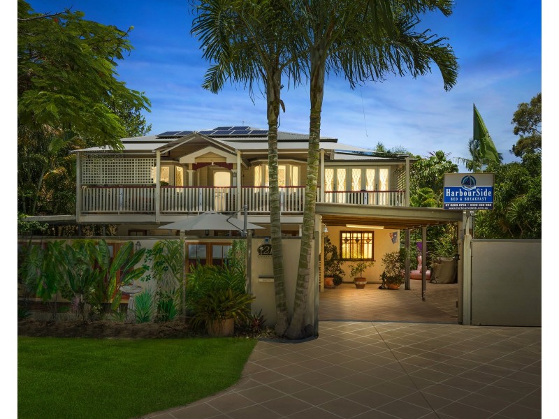 21 Thurecht Pde, Scarborough QLD 4020