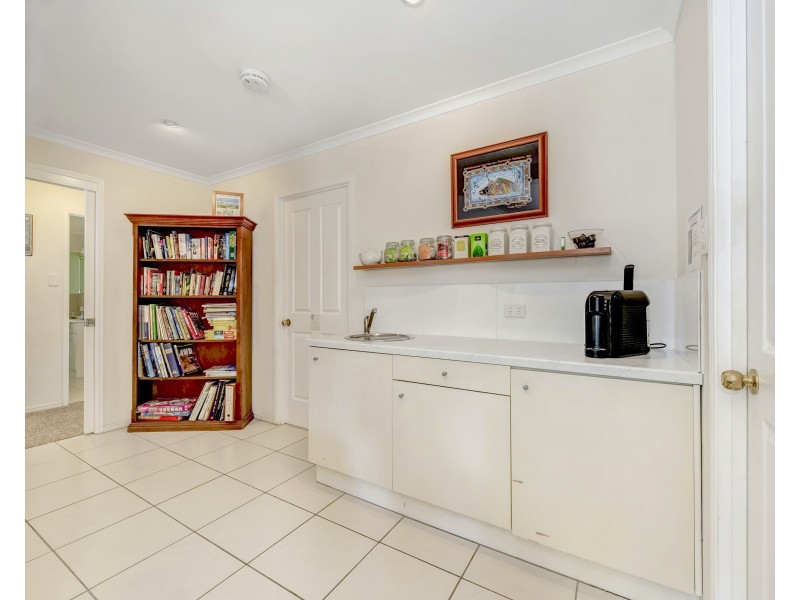 21 Thurecht Pde, Scarborough QLD 4020