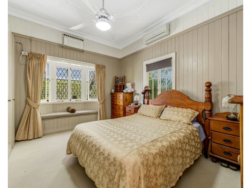 21 Thurecht Pde, Scarborough QLD 4020
