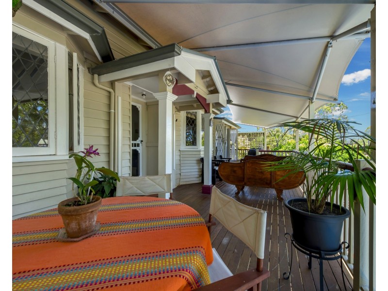 21 Thurecht Pde, Scarborough QLD 4020