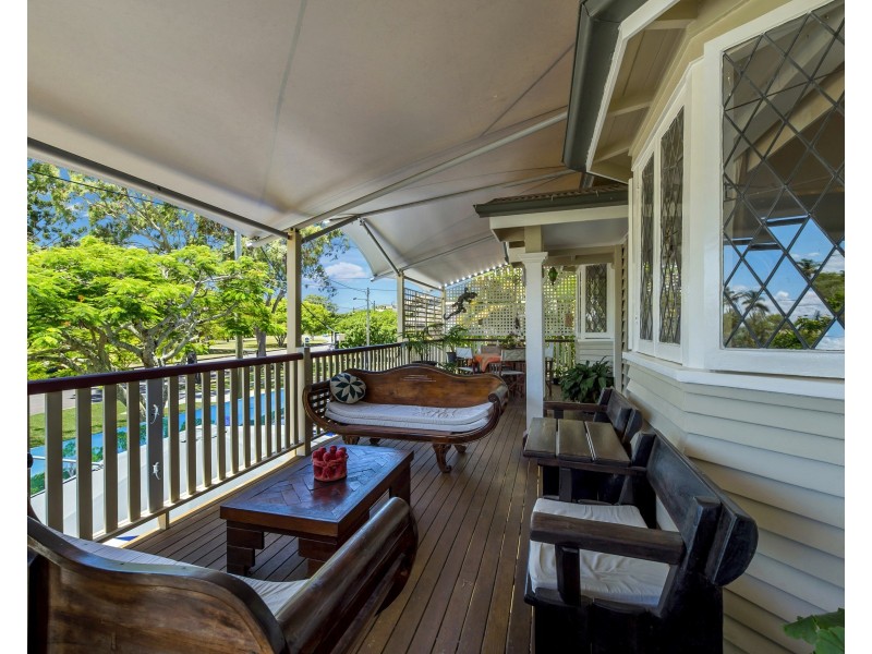 21 Thurecht Pde, Scarborough QLD 4020