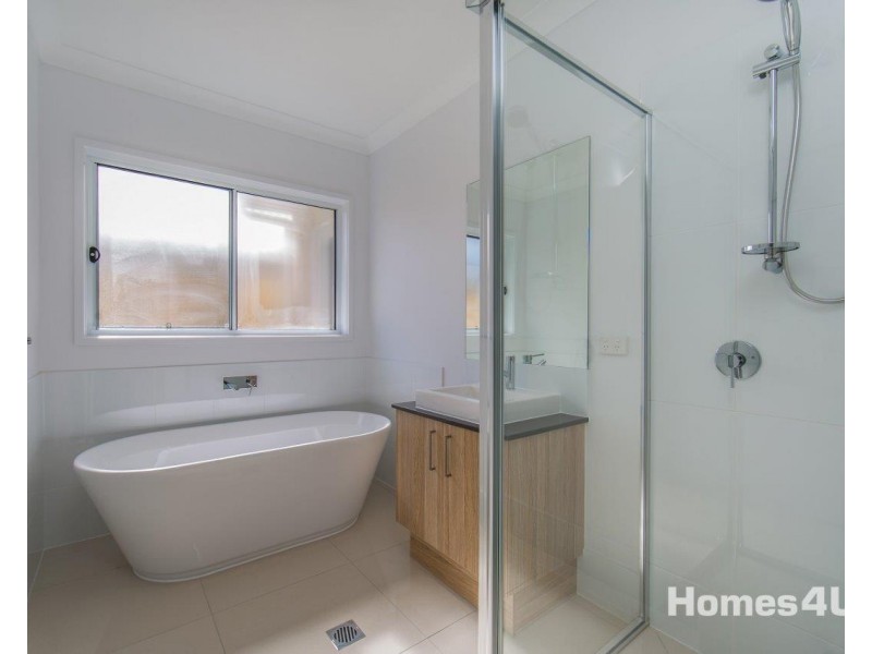 5 Buccaneer St, Newport QLD 4020