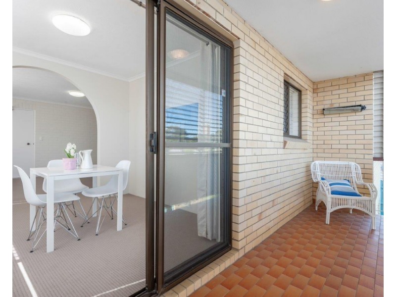 2/408 Oxley Avenue, Redcliffe QLD 4020