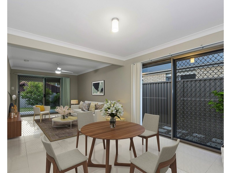 109 Scarborough Rd, Redcliffe QLD 4020