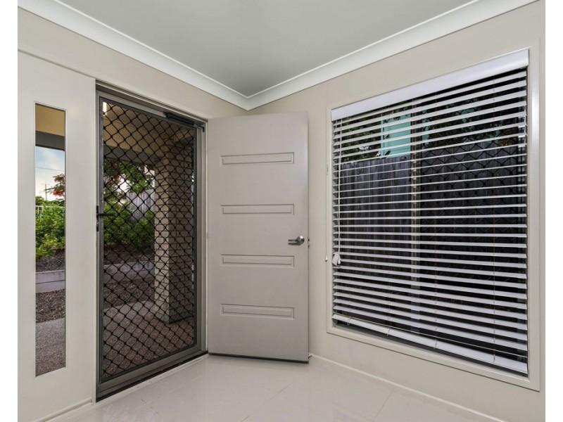 109 Scarborough Rd, Redcliffe QLD 4020