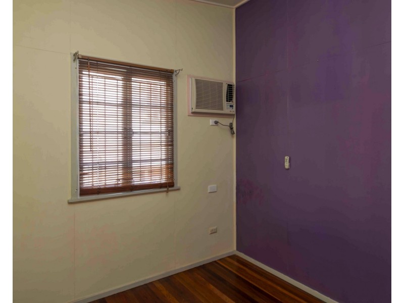 33 Lockyer St, Camp Hill QLD 4152