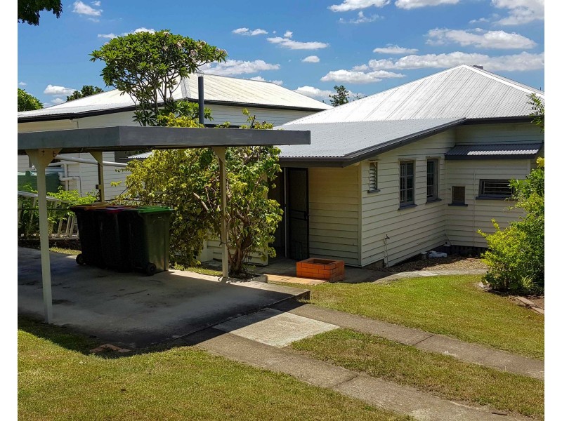 33 Lockyer St, Camp Hill QLD 4152