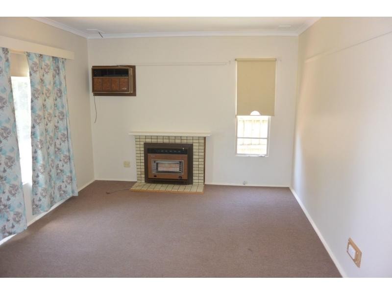 76 Menzies Avenue, Dandenong North VIC 3175