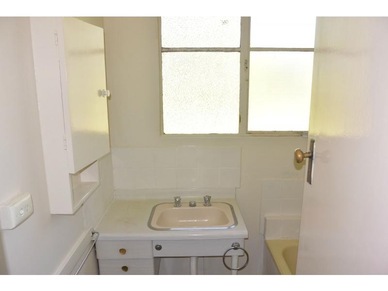 76 Menzies Avenue, Dandenong North VIC 3175