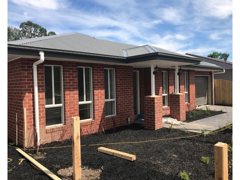 1 Rowan Drive, Doveton VIC 3177