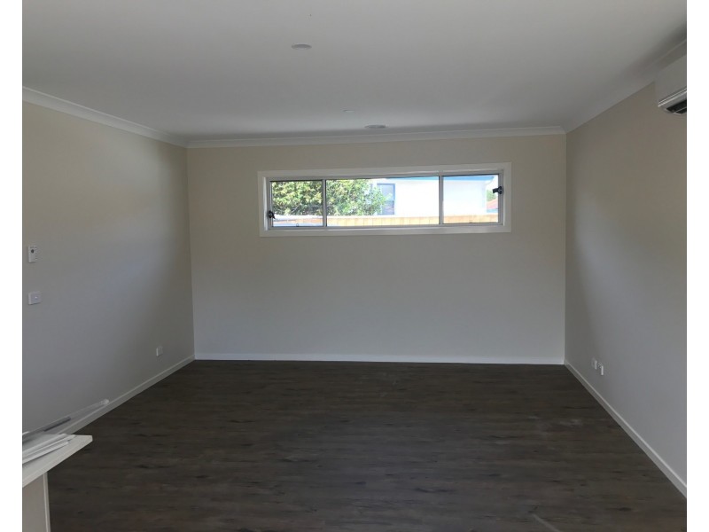 1 Rowan Drive, Doveton VIC 3177