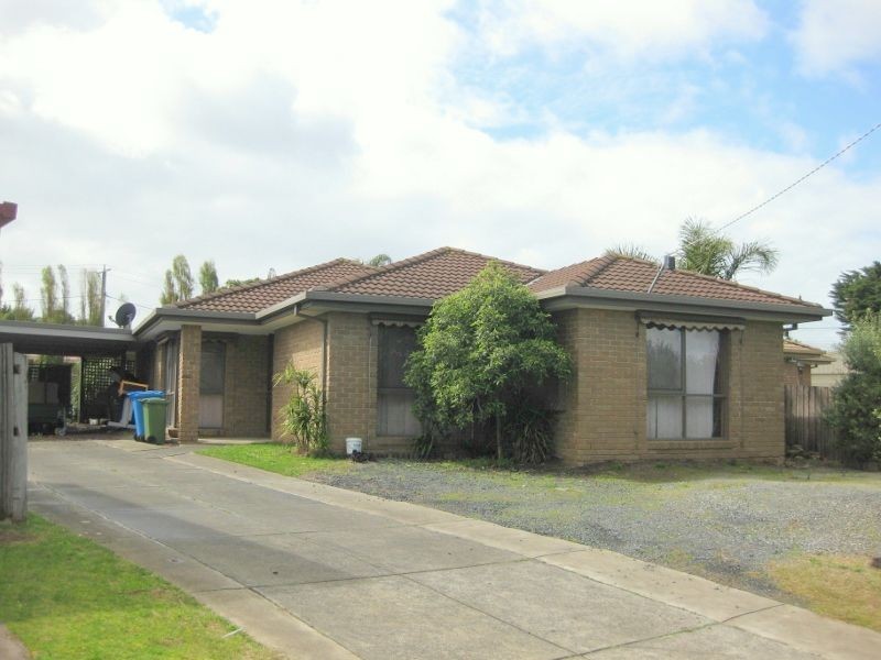 11 Camdale Close, Hampton Park VIC 3976