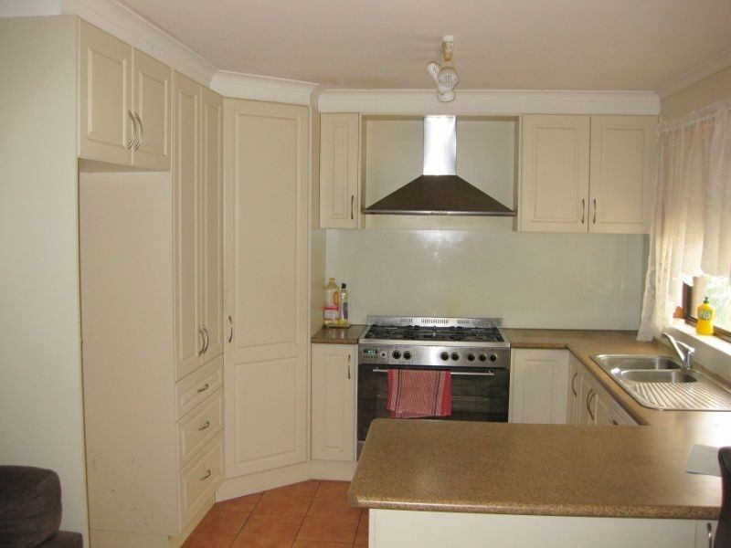 11 Camdale Close, Hampton Park VIC 3976