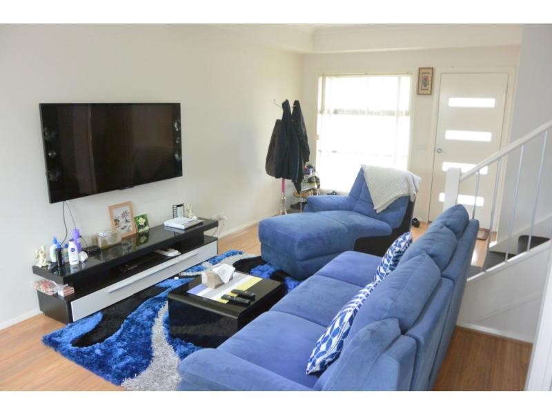 6 Stenocarpus Drive, Doveton VIC 3177