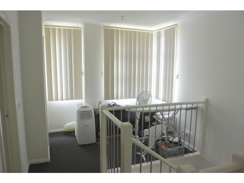 6 Stenocarpus Drive, Doveton VIC 3177