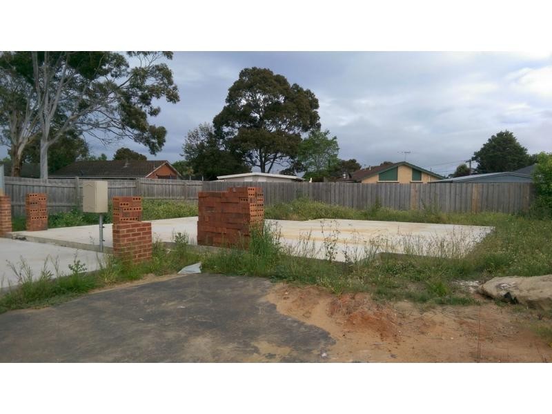 2/37 Bouvardia Crescent, Frankston North VIC 3200