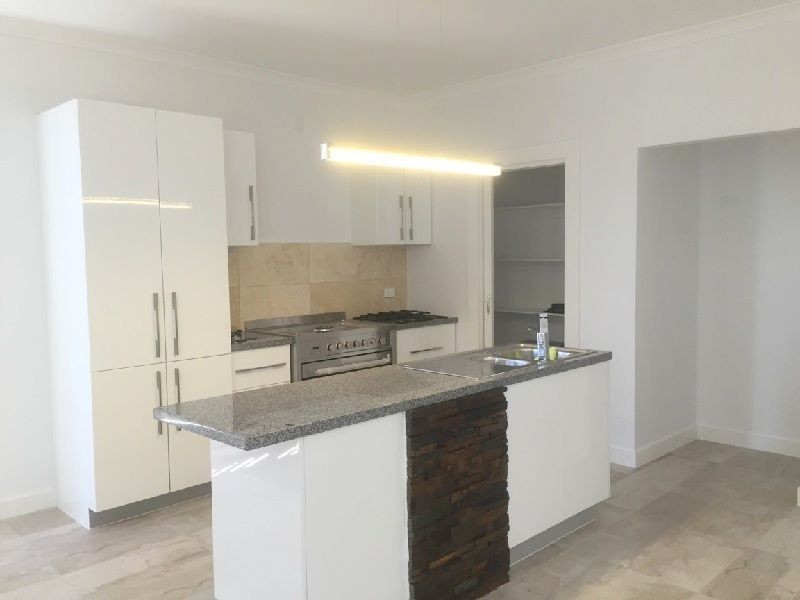 18 Yellow Gum Drive, Pakenham VIC 3810