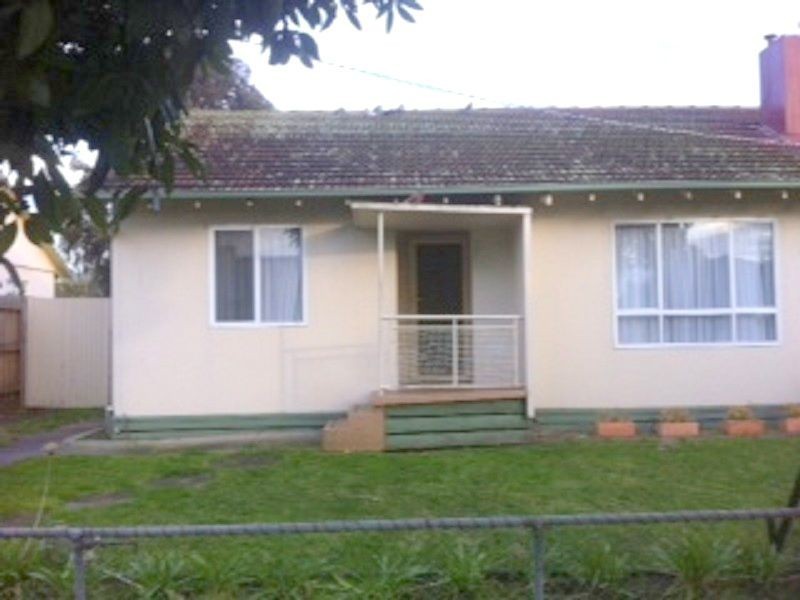 38 Kanooka Grove, Doveton VIC 3177