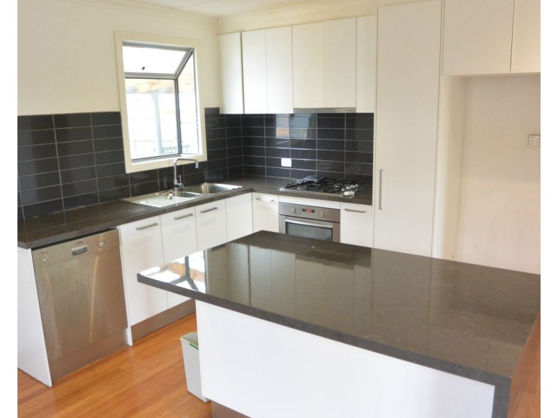 38 Scarlet Drive, Doveton VIC 3177