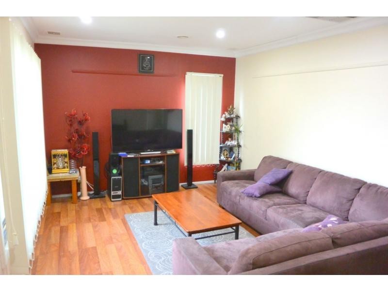 42 Wattle Drive, Doveton VIC 3177