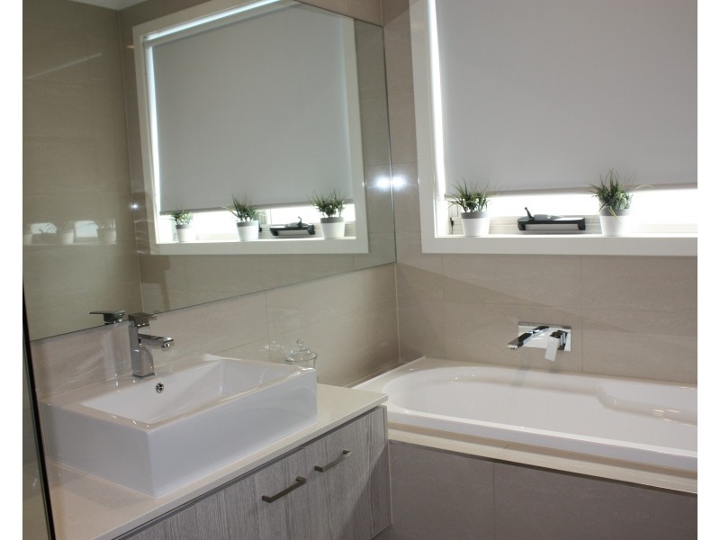 48 Bona Vista Rise, Clyde VIC 3978