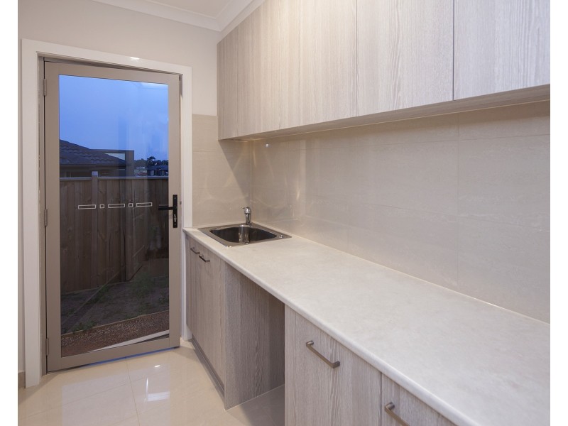 48 Bona Vista Rise, Clyde VIC 3978