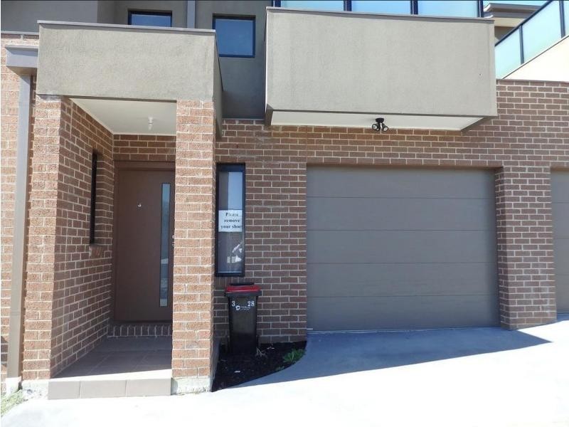 3/28 Burrows Avenue, Dandenong VIC 3175