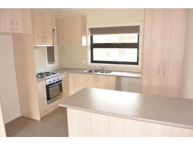 3/28 Burrows Avenue, Dandenong VIC 3175