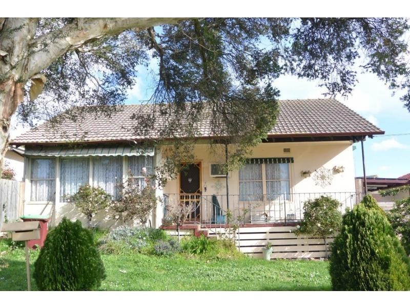 4 Hibiscus Court, Doveton VIC 3177