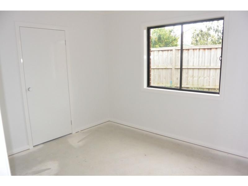 2/15 Rose Drive, Doveton VIC 3177