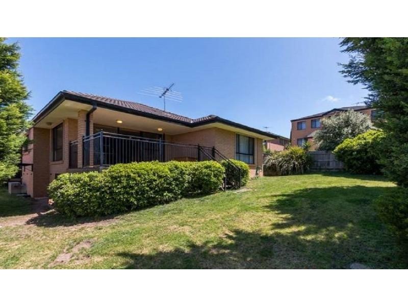 9 Sir Harrold Close, Endeavour Hills VIC 3802