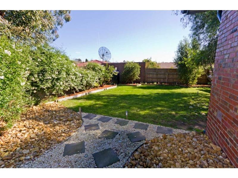 13 Adam Avenue, Hallam VIC 3803