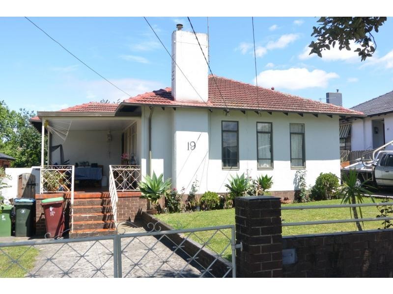 19 Hawthorn Road, Doveton VIC 3177
