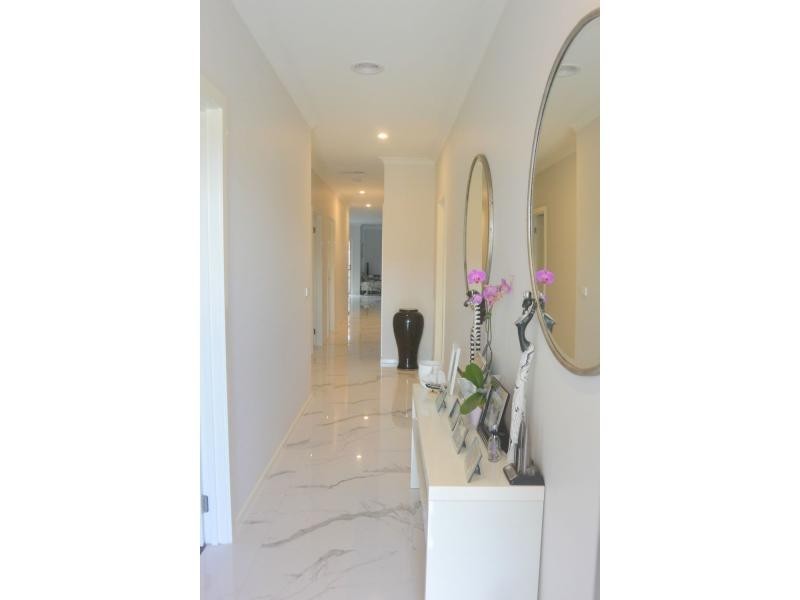 16 Callistemon Street, Officer VIC 3809