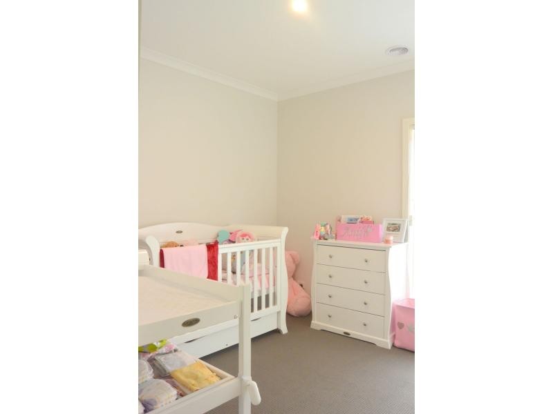 16 Callistemon Street, Officer VIC 3809