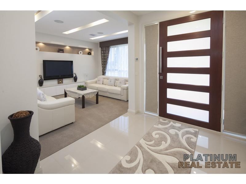 4 Freshwater Boulevard, Lyndhurst VIC 3975