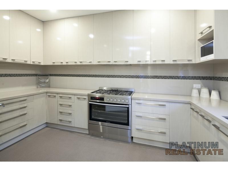 4 Freshwater Boulevard, Lyndhurst VIC 3975