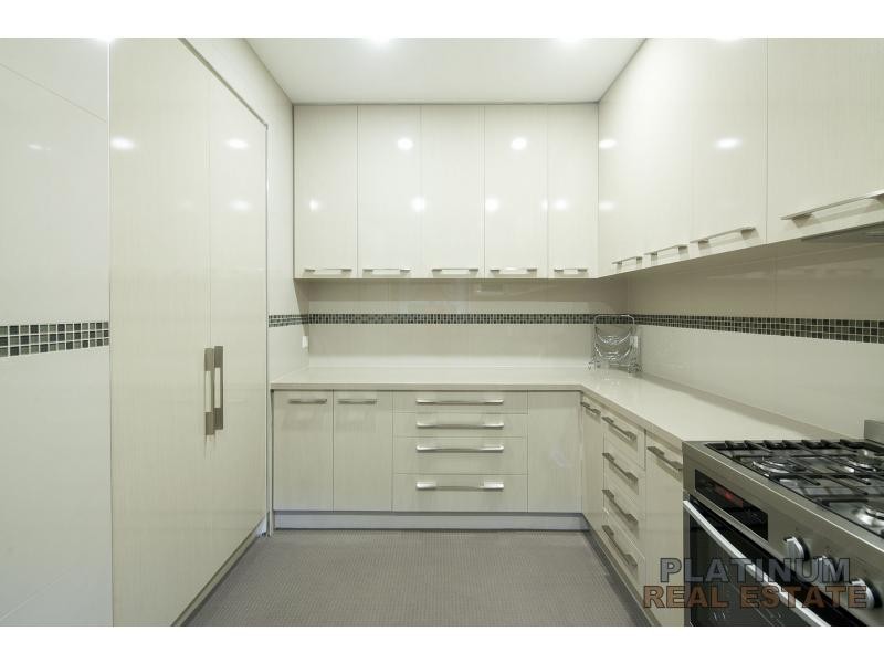 4 Freshwater Boulevard, Lyndhurst VIC 3975