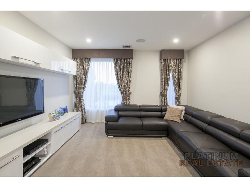 4 Freshwater Boulevard, Lyndhurst VIC 3975