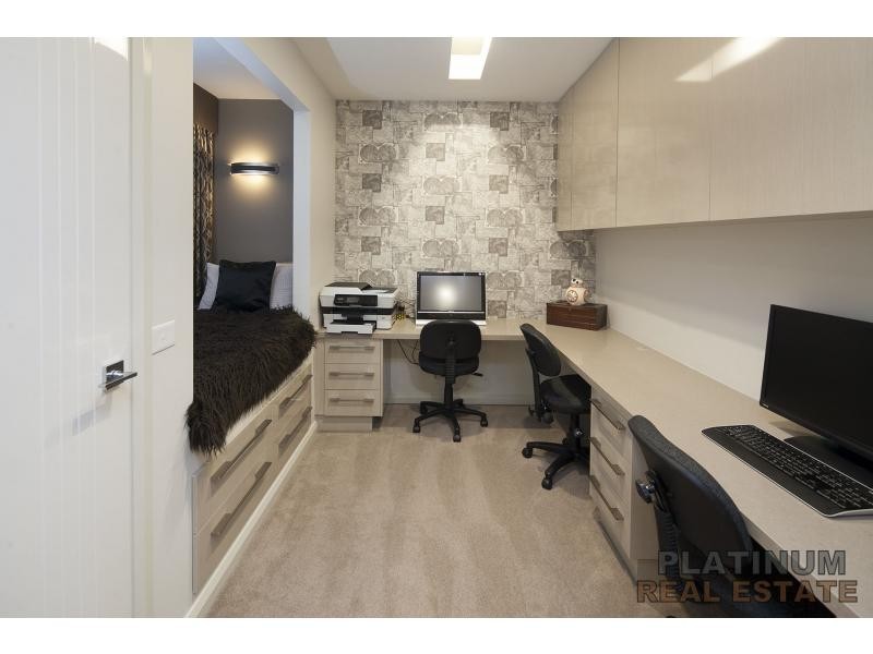 4 Freshwater Boulevard, Lyndhurst VIC 3975