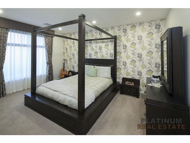 4 Freshwater Boulevard, Lyndhurst VIC 3975