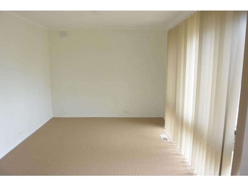 4 Mathew Flinders Avenue, Endeavour Hills VIC 3802