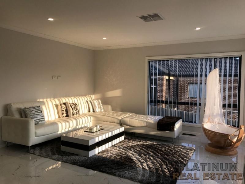 20 Yellow Gum Drive, Pakenham VIC 3810