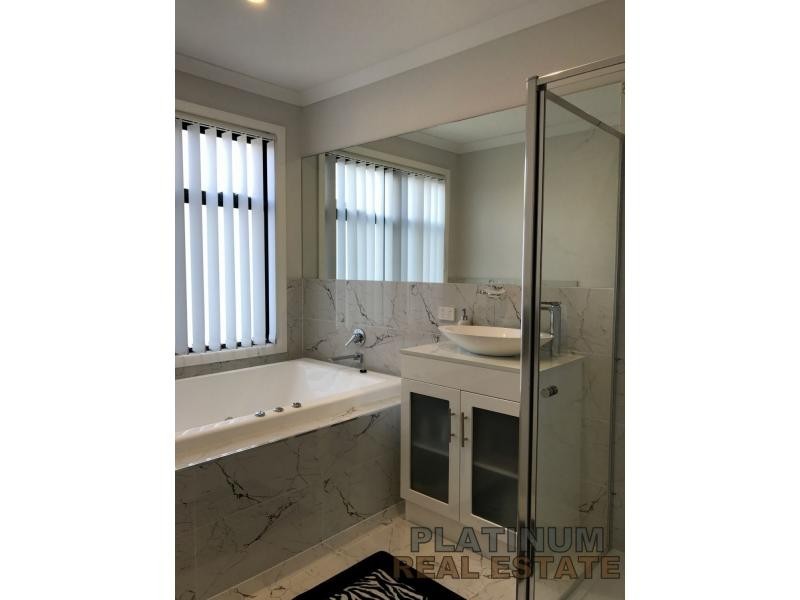 20 Yellow Gum Drive, Pakenham VIC 3810