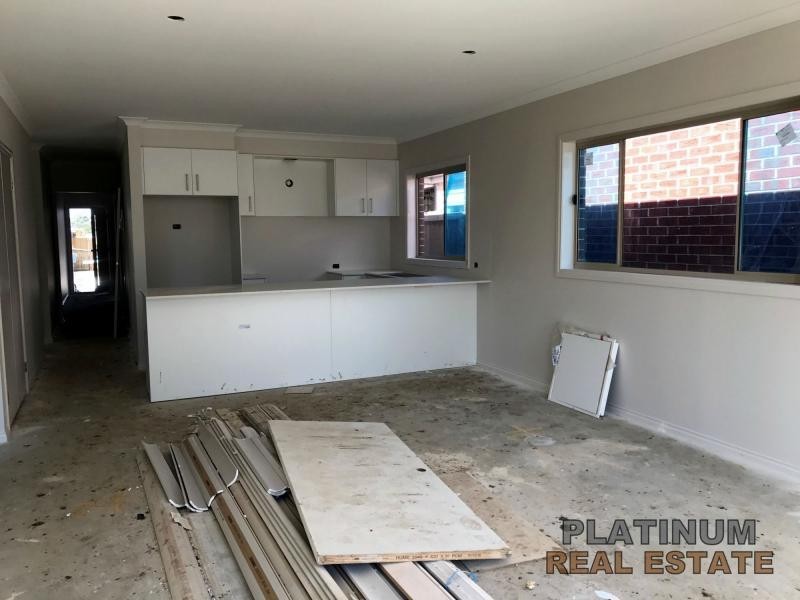 13 Trainers Way, Clyde North VIC 3978