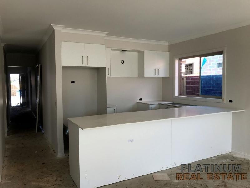 13 Trainers Way, Clyde North VIC 3978