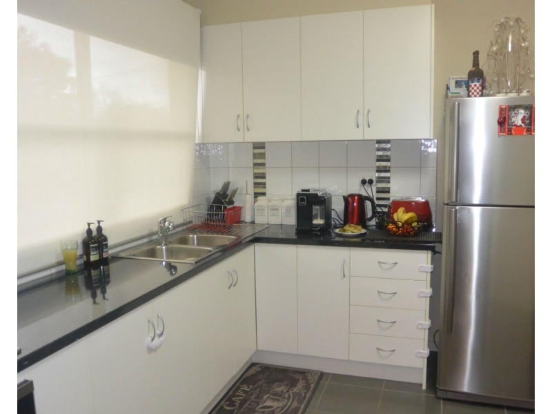 16 Box Street, Doveton VIC 3177